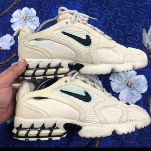 UA Nike Stussy Spiridon.